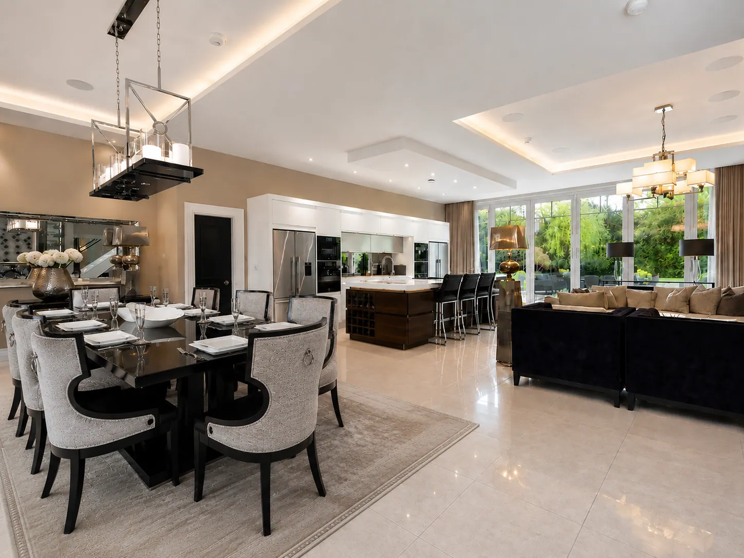 Earlswood Court interior, Solihull